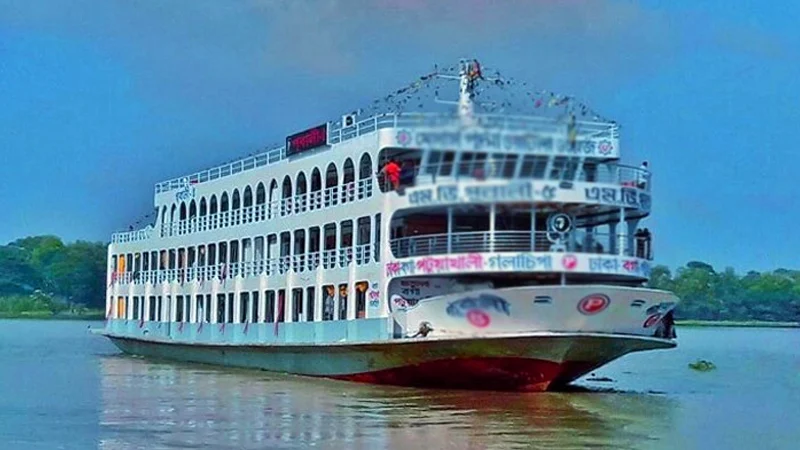 উপকূলীয় এলাকায় লঞ্চসহ সব নৌযান চলাচল বন্ধের নির্দেশ